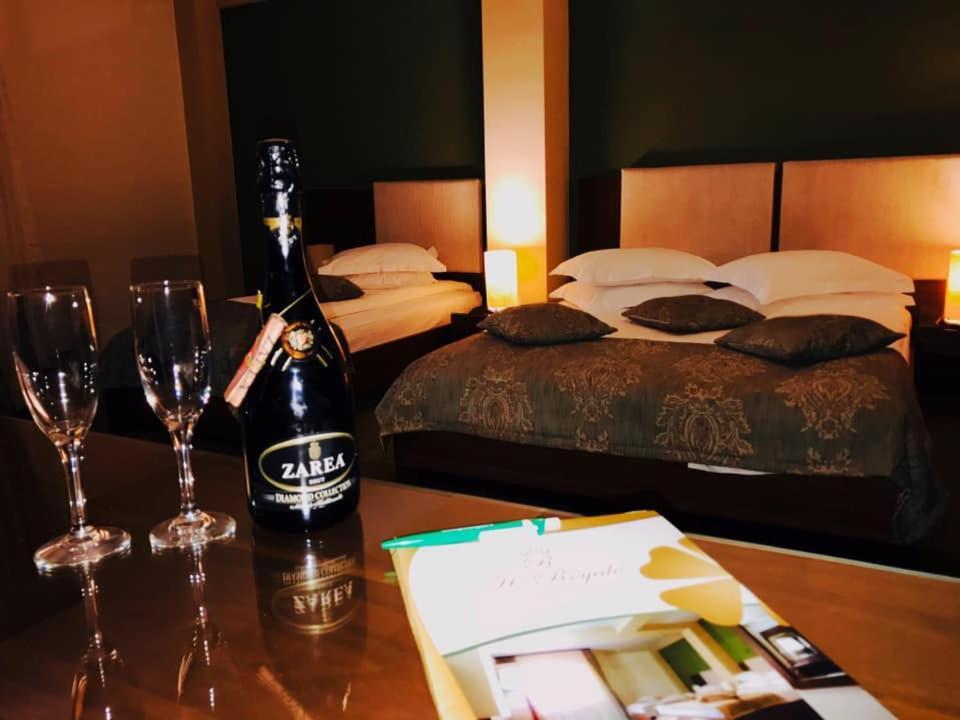 Hotel Royale Galaţi Extérieur photo