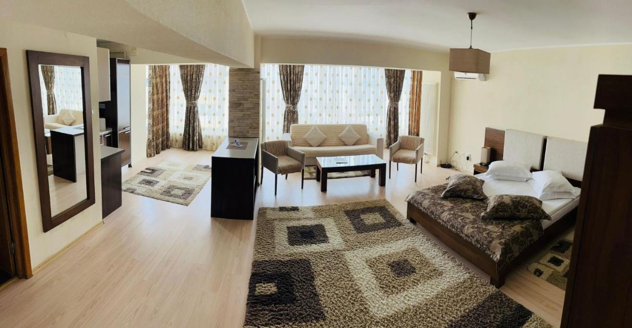 Hotel Royale Galaţi Extérieur photo