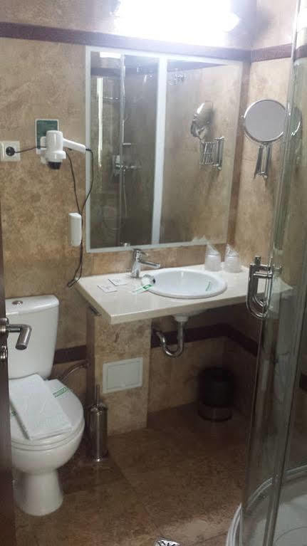 Hotel Royale Galaţi Extérieur photo