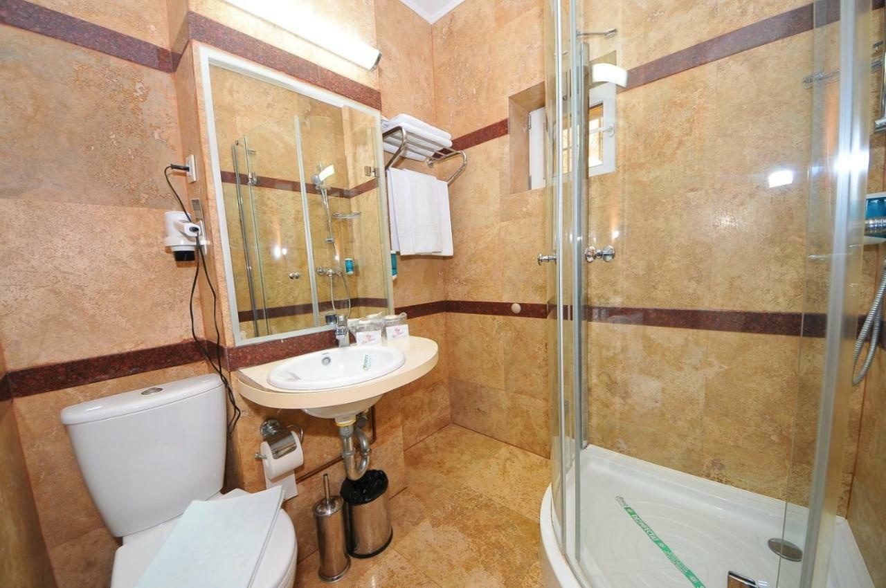 Hotel Royale Galaţi Extérieur photo